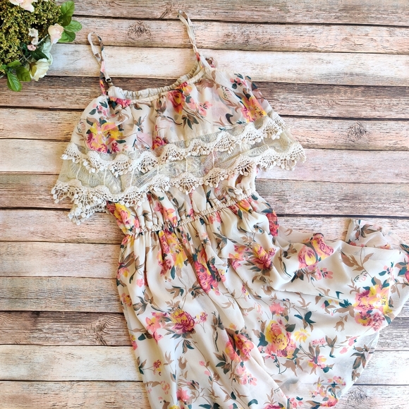 American Rag Dresses & Skirts - American Rag Cie Cream Floral Lace Dress